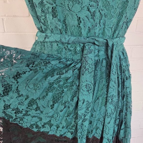Lane Bryant Lace Colorblock Pleated Midi Dress in Emerald Green and Black Size14 - Picture 12 of 15